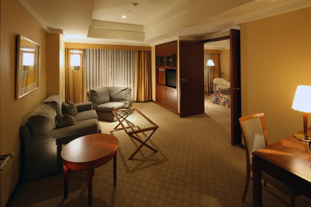 Royal Pines Hotel Urawa Szaitama Kültér fotó