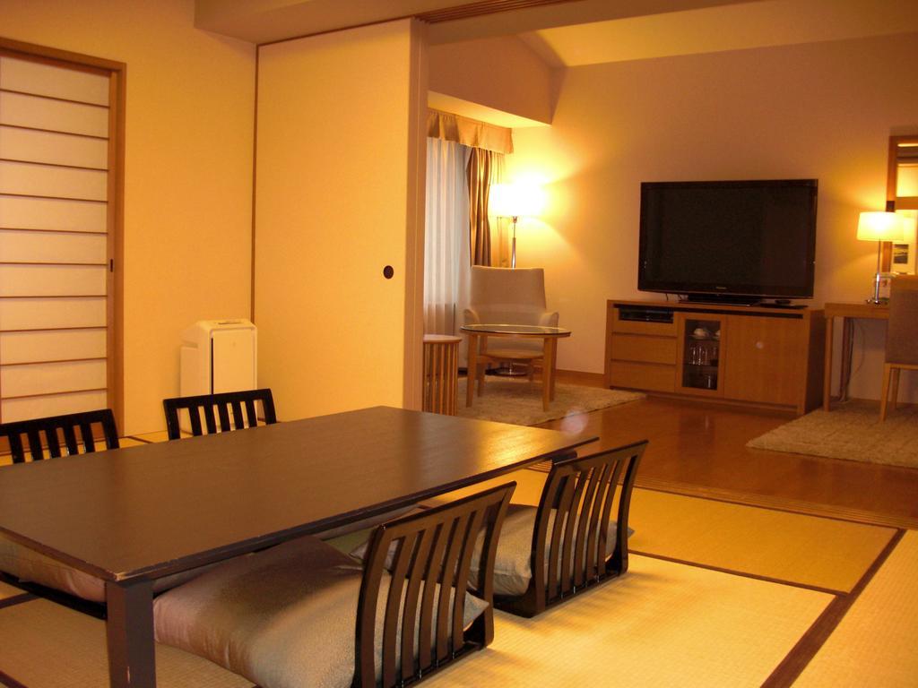 Royal Pines Hotel Urawa Szaitama Kültér fotó